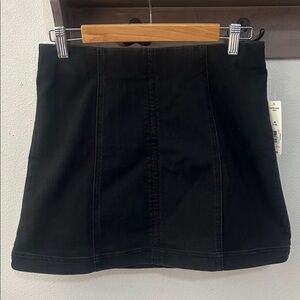 No Boundaries Black Mini Skirt paneled dark wash, size M (7/9)